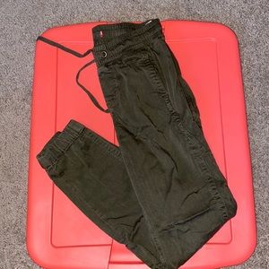 jogger pants